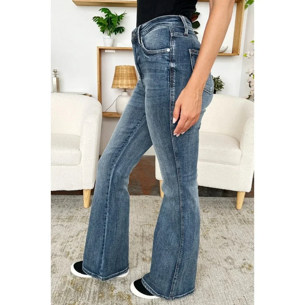 NWT Judy Blue Flare Jeans High Waist Tummy Control, Stretchy, Comfy Fall Fashion - Picture 2 of 12